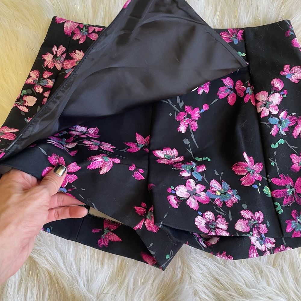 Express Skort. - Picture 4 of 5
